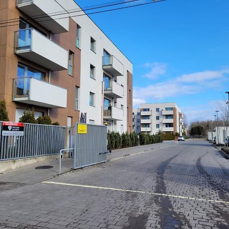 16 Apartamenty Ptak Szpital Matki Polki Szpital Kopernika Mandoria Orientarium Atlas Arena Plac Zabaw - Zamojska 20A M16 Parking Lodz  Luaran gambar